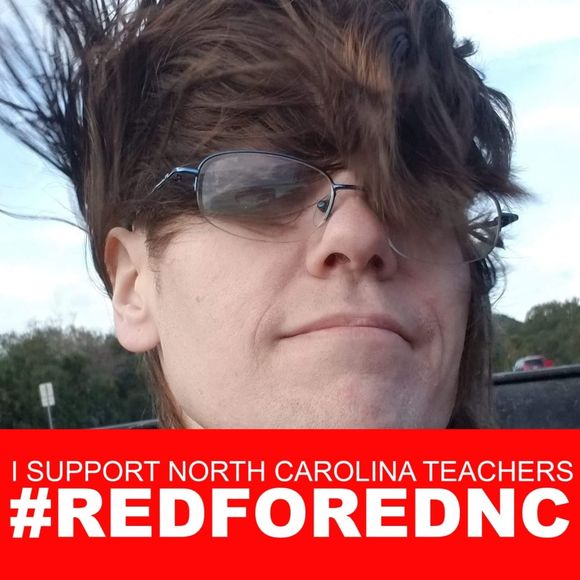 Meet your Posher, Nikki - Picture 1 of 1